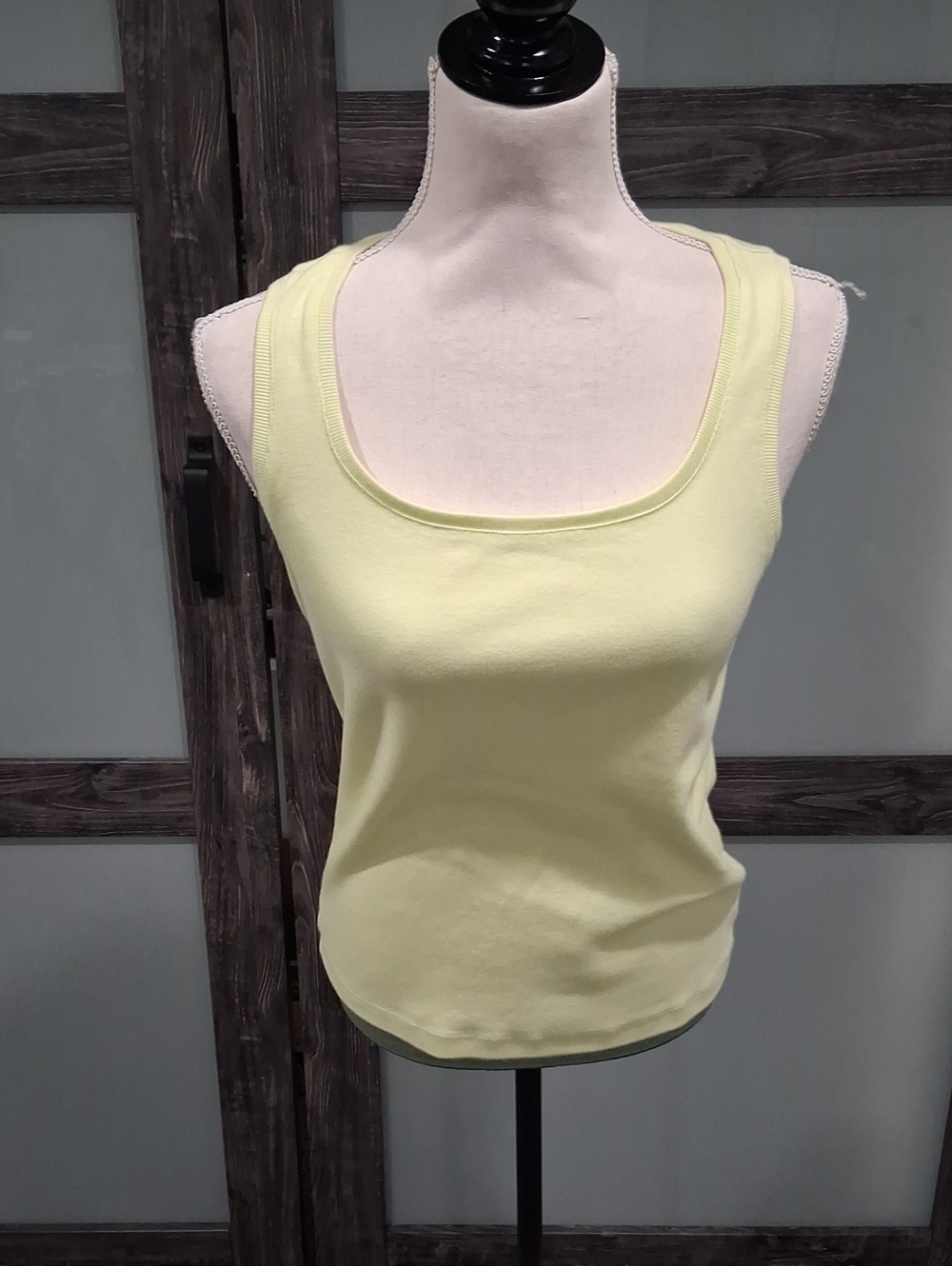 Chico's The Ultimate Tee Ribbed Yellow Tank Size 1 / Medium
